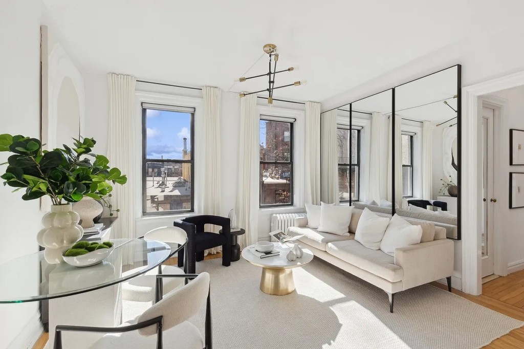 270 West 11th Street #5H