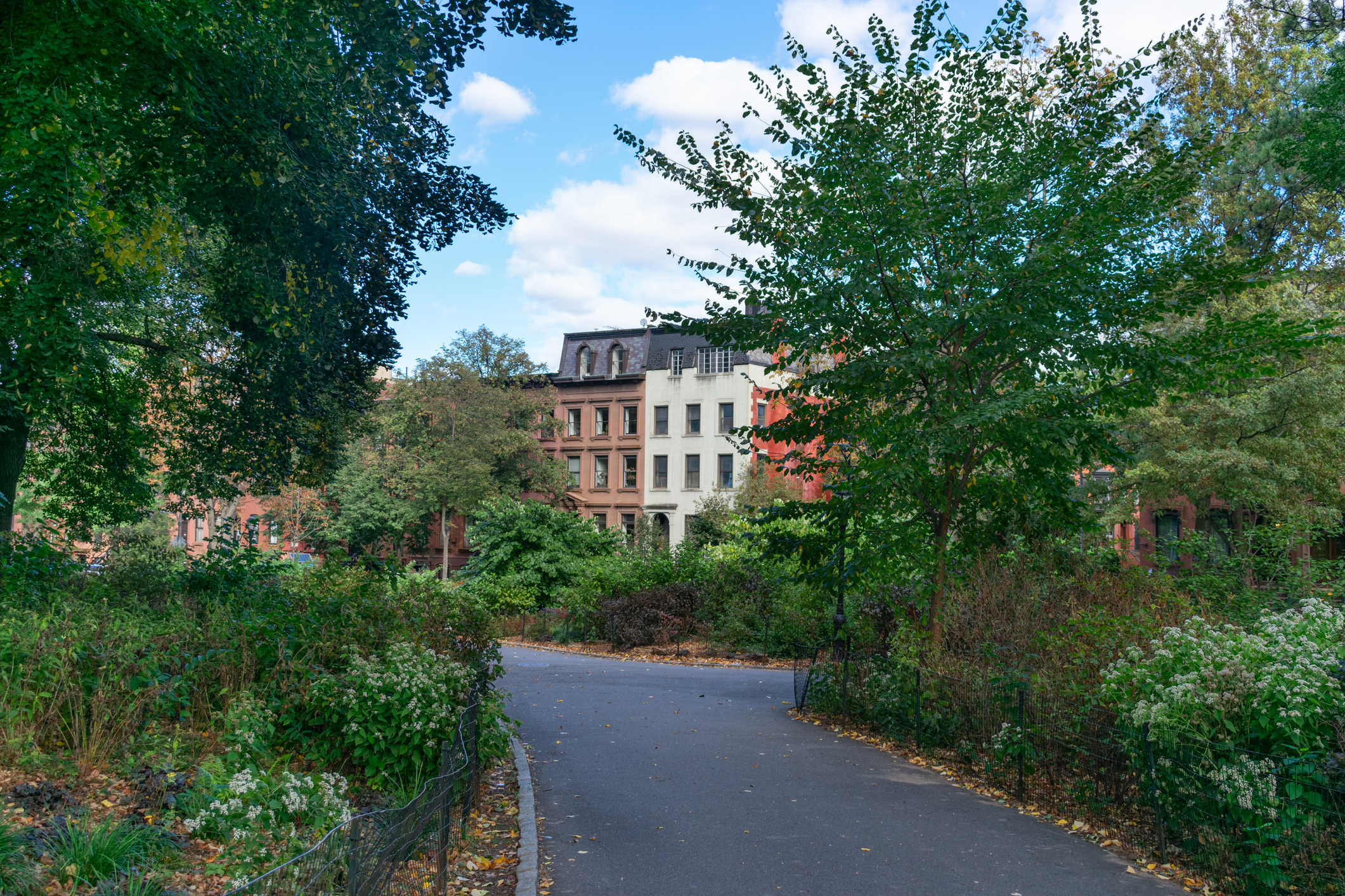 homes overlooking Fort Greene Park - NYC homes near parks