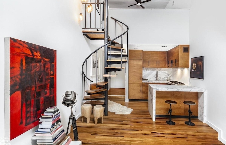 211 thompson st - greenwich village 1br