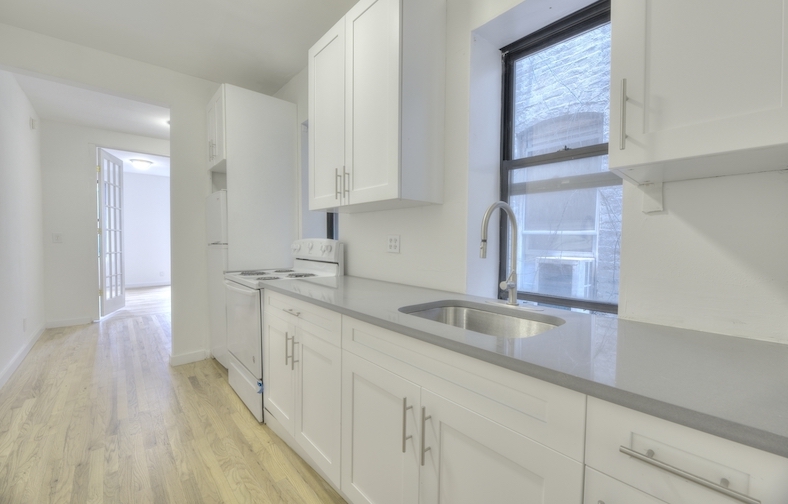 hell's kitchen 1br