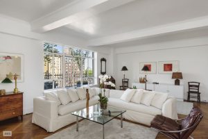 Tony Shalhoub apartment